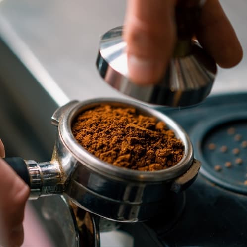 Espresso İçin Öğütme Kalınlığı Hazırlığı ve İçimi Nasıl Etkiler?